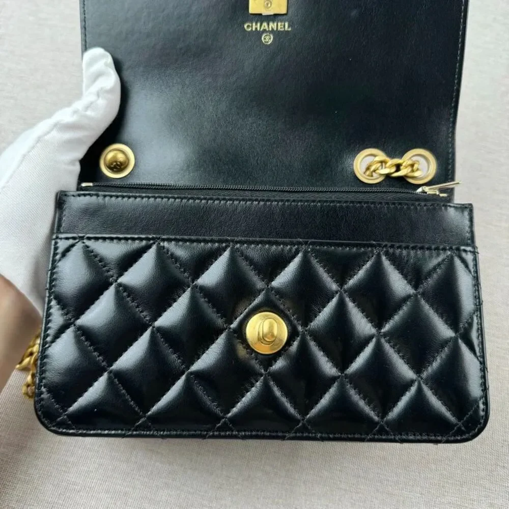 Chanel Women Pre-Loved Bag Brand New Condition